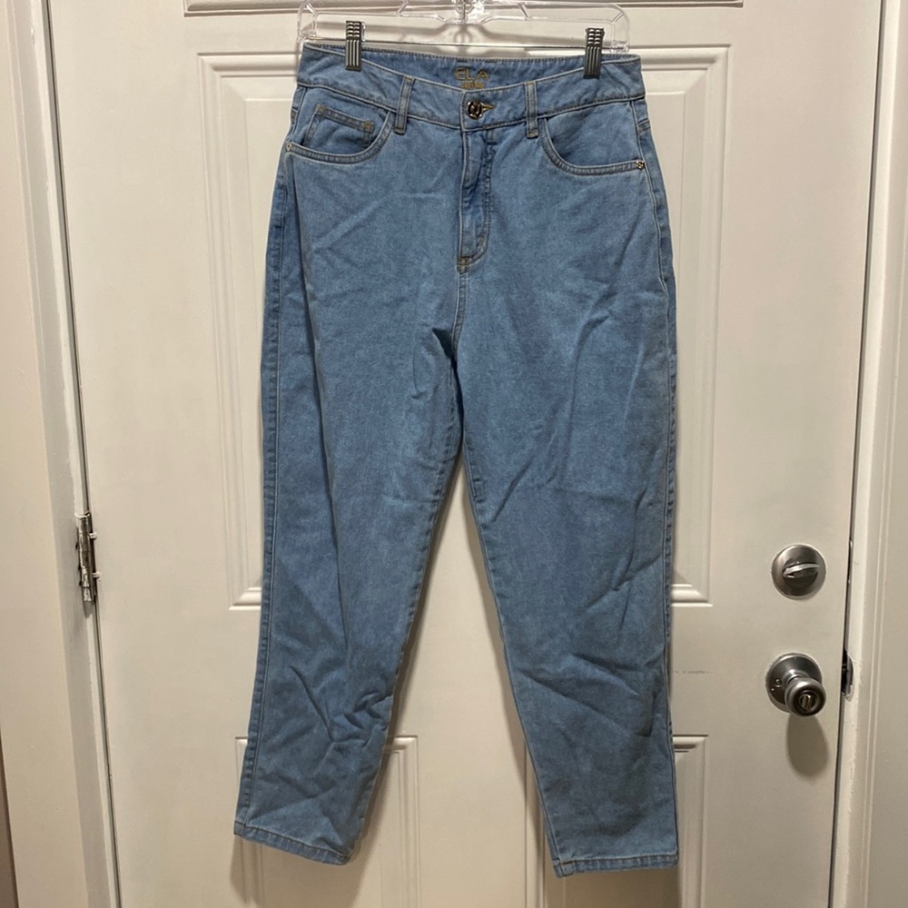 ELA Jeans Size 8 Jeans. Made & bought in Bogota, Colombia—knows for its jeans!